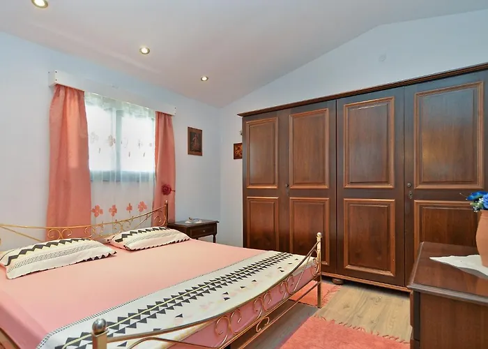 Apartmán Vrcevan 811 *