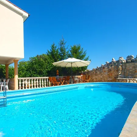 Apartment Vrcevan 811 *
