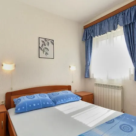 Appartement Vrcevan 811 *