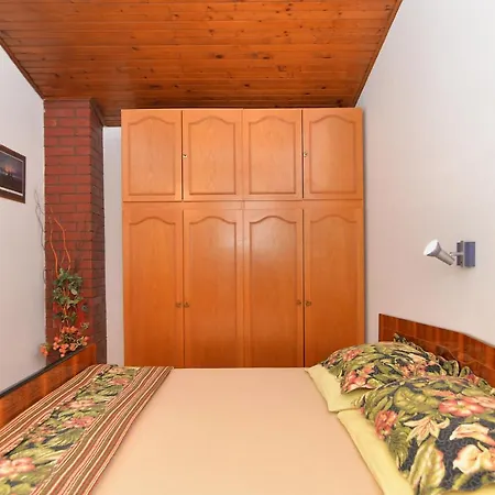 Vrcevan 811 Apartment